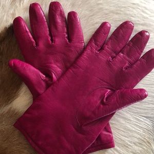 Gorgeous Hot Pink Coach Leather Gloves